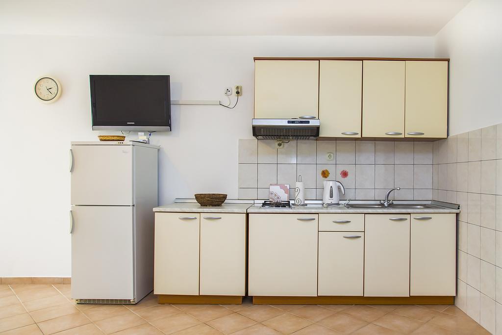 Apartments Zovko Драче Экстерьер фото